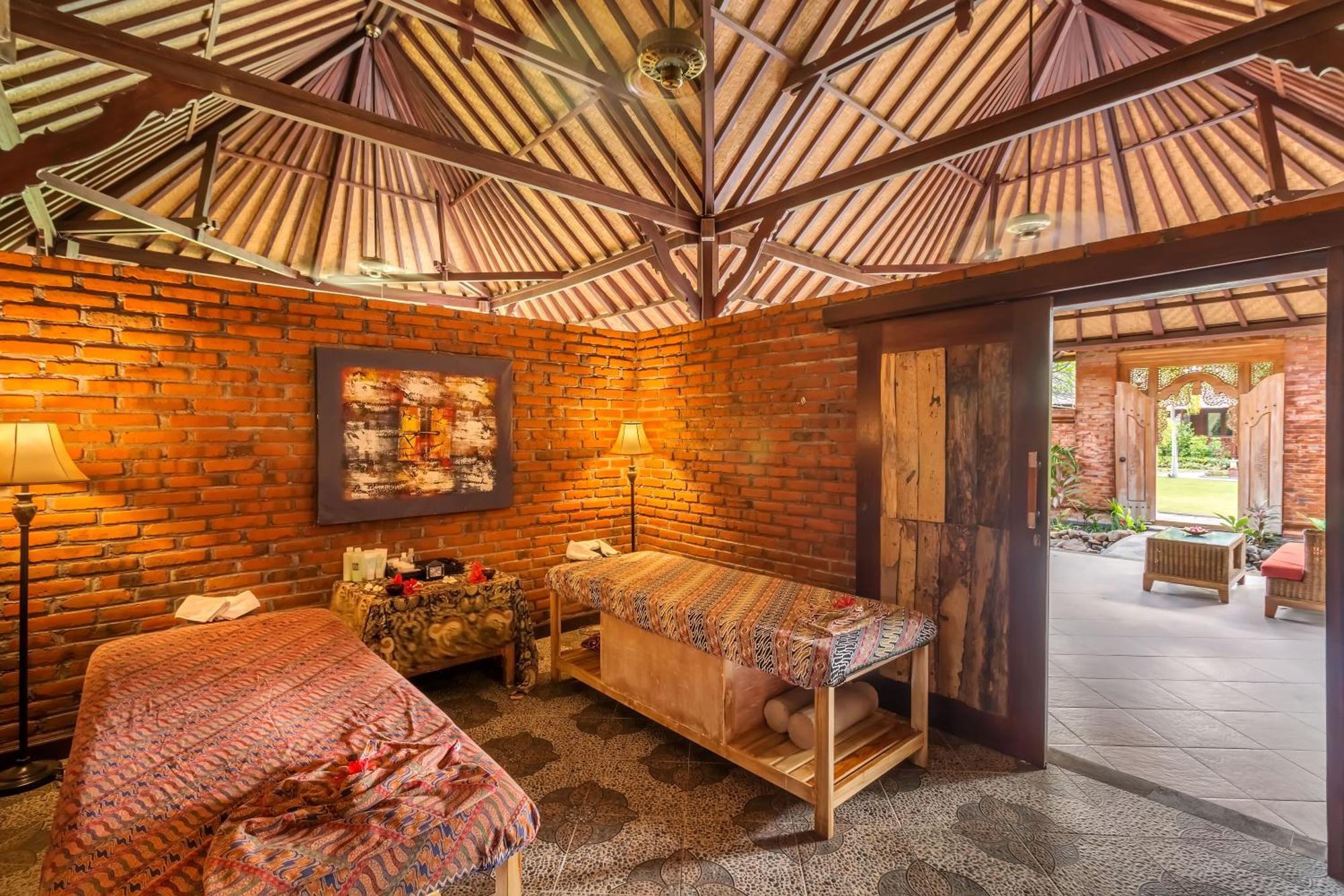 Kinaara Resort & Spa Pemuteran  Luaran gambar