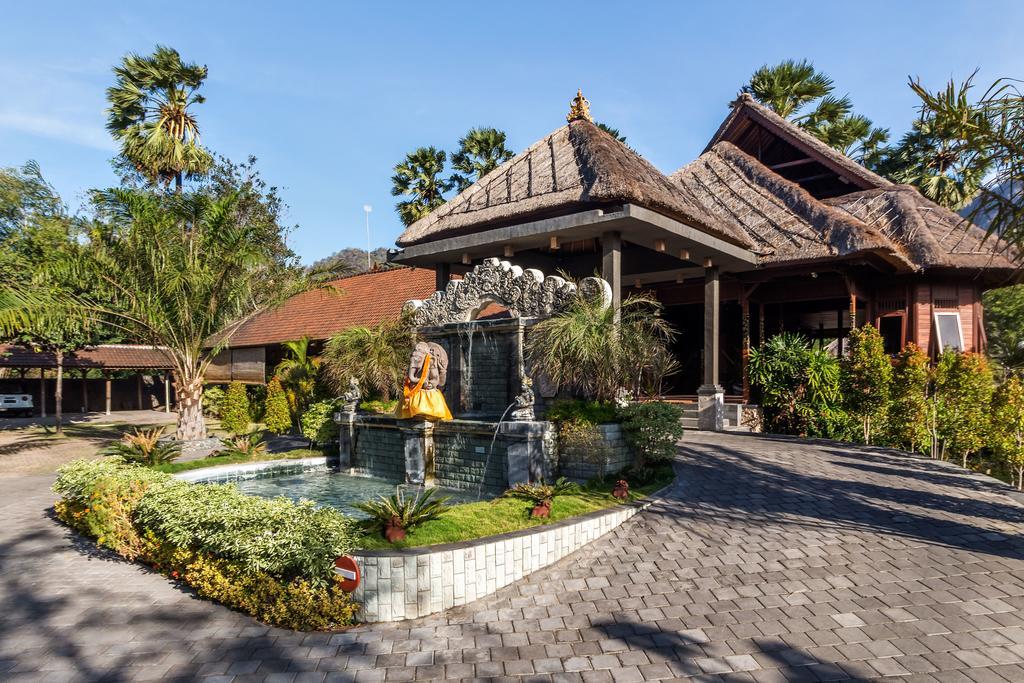 Kinaara Resort & Spa Pemuteran  Luaran gambar